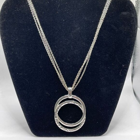 Vintage KR Silvertone Double Chain Circle Pendant  19” Chain Length - Picture 3 of 9
